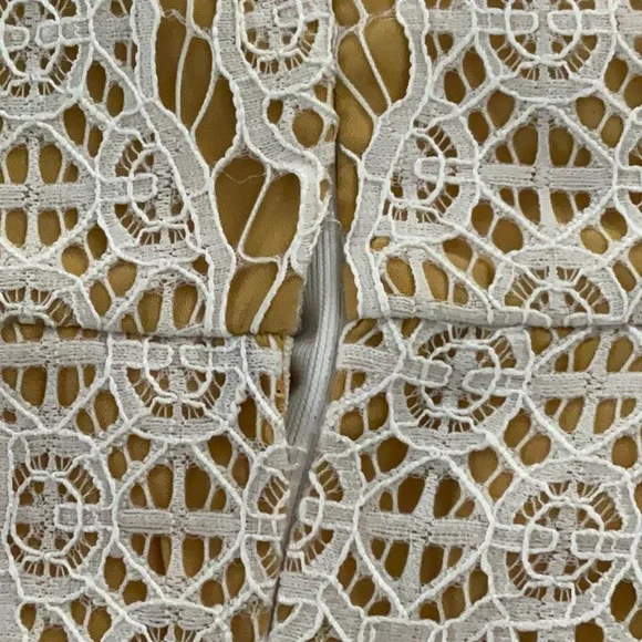 Adelyn Rae, size XS, sleeveless gold, and white dress - Picture 7 of 7